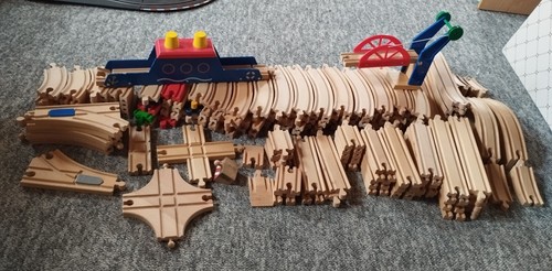 Holzeisenbahn über 140 - über,